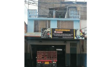 Casa Bodega o Lote para uso comercial en la Estrada