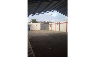 Se vende bodega industrial sector Porvenir Manta