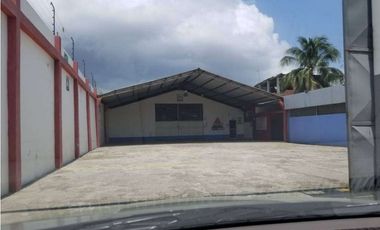 Se vende bodega industrial sector Porvenir Manta