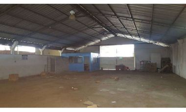 Se vende bodega industrial sector Porvenir Manta