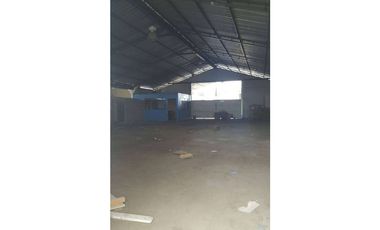 Se vende bodega industrial sector Porvenir Manta