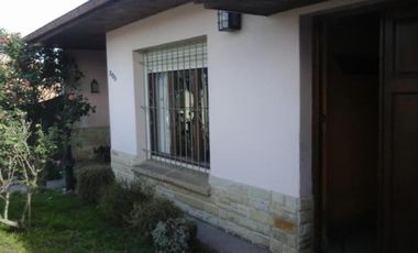 VENDO CASA EN MAR DEL PLATA AZOPARDO 5600