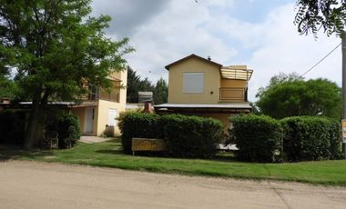 EXCELENTE COMPLEJO DE CABAÑAS TOTALMENTE EQUIPADO CON PISCINA SEMI CUBIERTA CLIMATIZADA FUNCIONANDO A PLENO TODO EL AÑO EN SIERRA DE LA VENTANA, VALLE