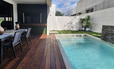 CASA EN BOSQUES DE BAMBÚ