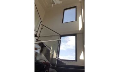 CASA EN ANCÓN CARDENAS VILLAGE 4REC 4B CBE  532M2  REMODELADA