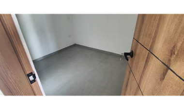Venta de casa para estrenar de 110 M2 en 319 mill en La Mesa Cund