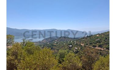 Se vende parcela con vista a la Laguna de Aculeo