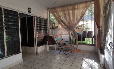 Casa a 3 cuadras de la playa bonfil Acapulco Diamante.