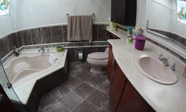 casa en venta en villa del rosario, conj. cerrado samanes de alquer. Cod V20422