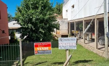 VENDE CASA EN VILLA PARANACITO! INMEJORABLE ZONA!