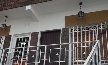 PH en 1º piso 4 Amb.  c/espacio guardacoche