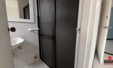 oficina en arriendo en conquistadores. Cod A1261
