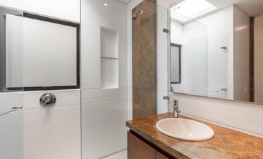 casa en arriendo/venta en antiguo camino al meta. Cod V20469
