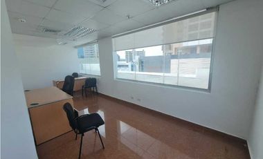 ALQUILER OFICINA VIA ARGENTINA 142.95 MTS 4 ESTACIONAMIENTOS
