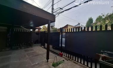 Arriendo Casa 3D 2B Sala de Estar 1 Estac. Techado UF 3.321
