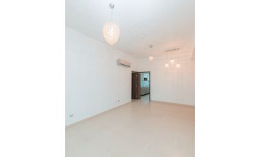 Alquilo apto en Condado del Rey 3 rec con L/B. IMG115