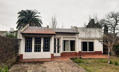 PH en venta - 2 dormitorios 2 baños - Cochera - 144mts2 - Manuel B Gonnet, La Plata