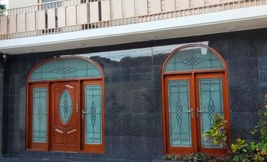 3rd floor luxury house near Jl. Gajah Mada Mataram
