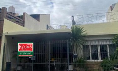 Casa en venta en Haedo Chico