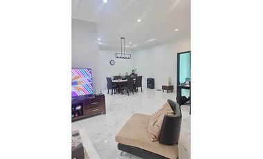 Rumah Pelangi Indah, Kelapa Gading