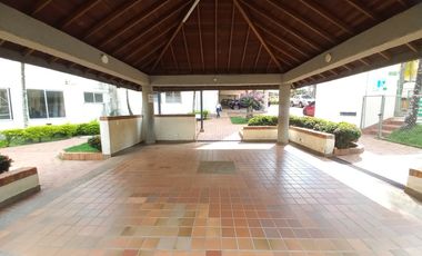 apartamento en arriendo en c.r alameda  piso 4 sin ascensor. Cod A13880