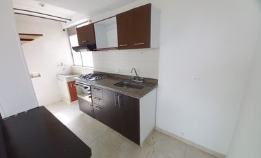 apartamento en arriendo en c.r alameda  piso 4 sin ascensor. Cod A13880