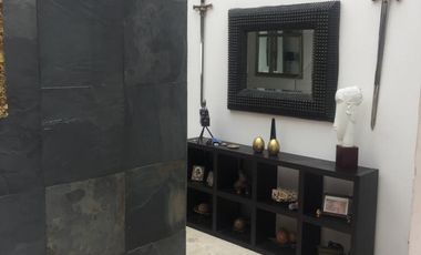 LOMAS DE JURIQUILLA.Hermosa, con buen diseño arquitectónico y todos los espacios.