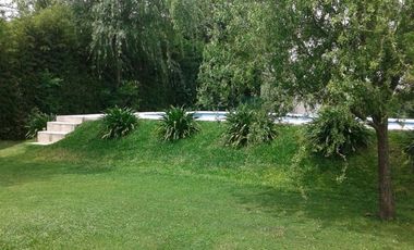 QUINTA EN MARCOS PAZ CON PISCINA Y EXCELENTE PARQUE