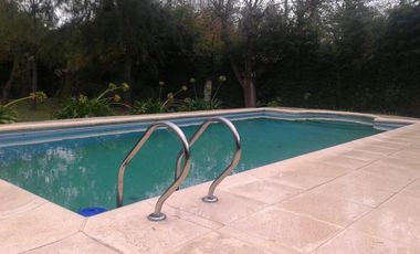 QUINTA EN MARCOS PAZ CON PISCINA Y EXCELENTE PARQUE