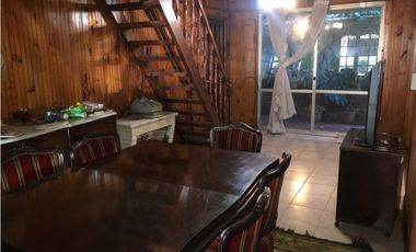 Chalet 4 amb con garage Próximo a Facultad