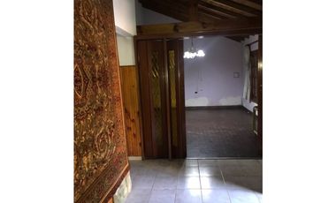 Chalet 4 amb con garage Próximo a Facultad