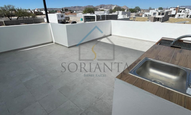 Casa en venta al poniente