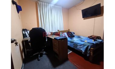 Venta Casa  3 Pisos Incluye Departamento Independiente