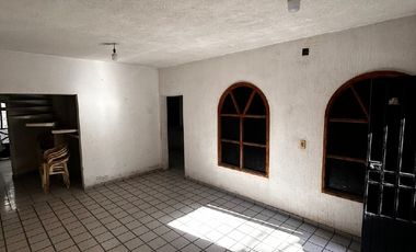 Casa en Venta Frente al IMSS Valle de Las Garzas Excelente Ubicación