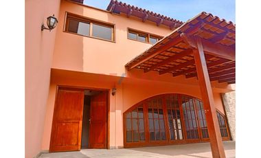 Alquiler De Casa Amplia – Ideal Para Oficina Administrativas  Instituciones, Ong O Colegios Primavera Polo Surco