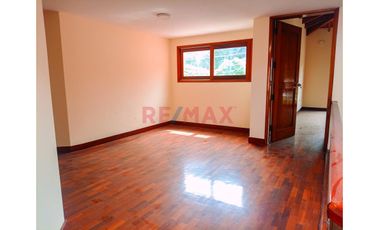 Alquiler De Casa Amplia – Ideal Para Oficina Administrativas  Instituciones, Ong O Colegios Primavera Polo Surco