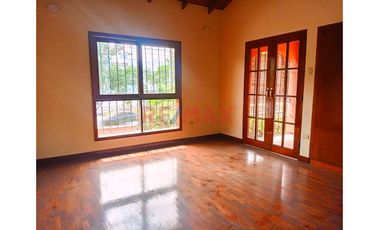 Alquiler De Casa Amplia – Ideal Para Oficina Administrativas  Instituciones, Ong O Colegios Primavera Polo Surco