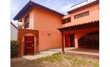 Alquiler De Casa Amplia – Ideal Para Oficina Administrativas  Instituciones, Ong O Colegios Primavera Polo Surco
