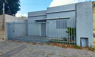 Casa sobre lote propio en Alquiler - En Santos Lugares- 3 de Febrero