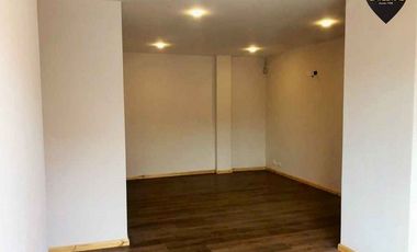 Departamento de venta en Av. Loja – código:18733