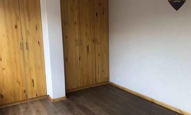 Departamento de venta en Av. Loja – código:18733