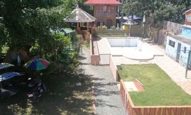 Duplex House for Sale in Lapu Lapu with Swimming Pool