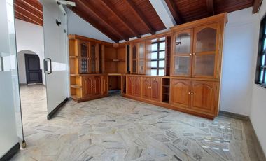 casa en venta en quinta oriental. Cod V28014