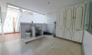 casa en venta en quinta oriental. Cod V28014
