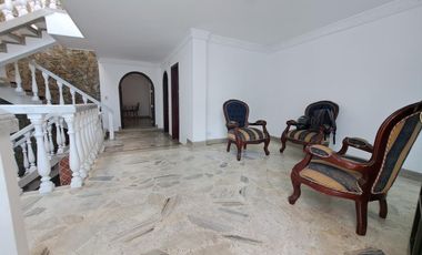 casa en venta en quinta oriental. Cod V28014