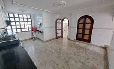 casa en venta en quinta oriental. Cod V28014