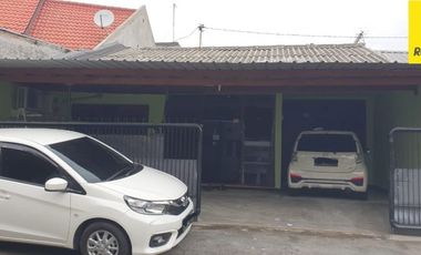 Dijual Cepat Rumah Dengan 4 KT Di Jl. Darmo Baru Barat, Surabaya