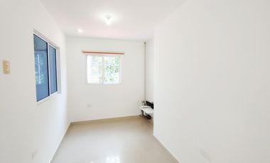 casa en arriendo/venta en el carmen. Cod V26990