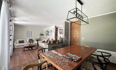 CASA AMPLIADA Y MODERNA EN CHAMISERO, OPORTUNIDAD UNICA
