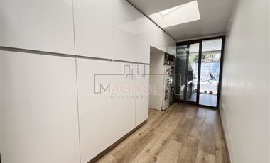 CASA AMPLIADA Y MODERNA EN CHAMISERO, OPORTUNIDAD UNICA